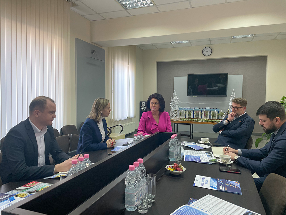 Întâlnire oficială cu Ambasadorul României în Republica Moldova
